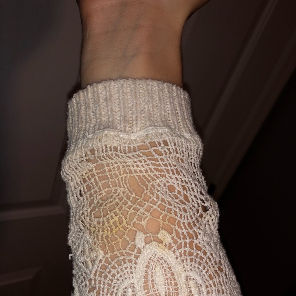 Tan Sweater - Picture 4 of 4